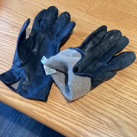 Coach Other - Coach vintage Men’s leather and cashmere Black gloves size M